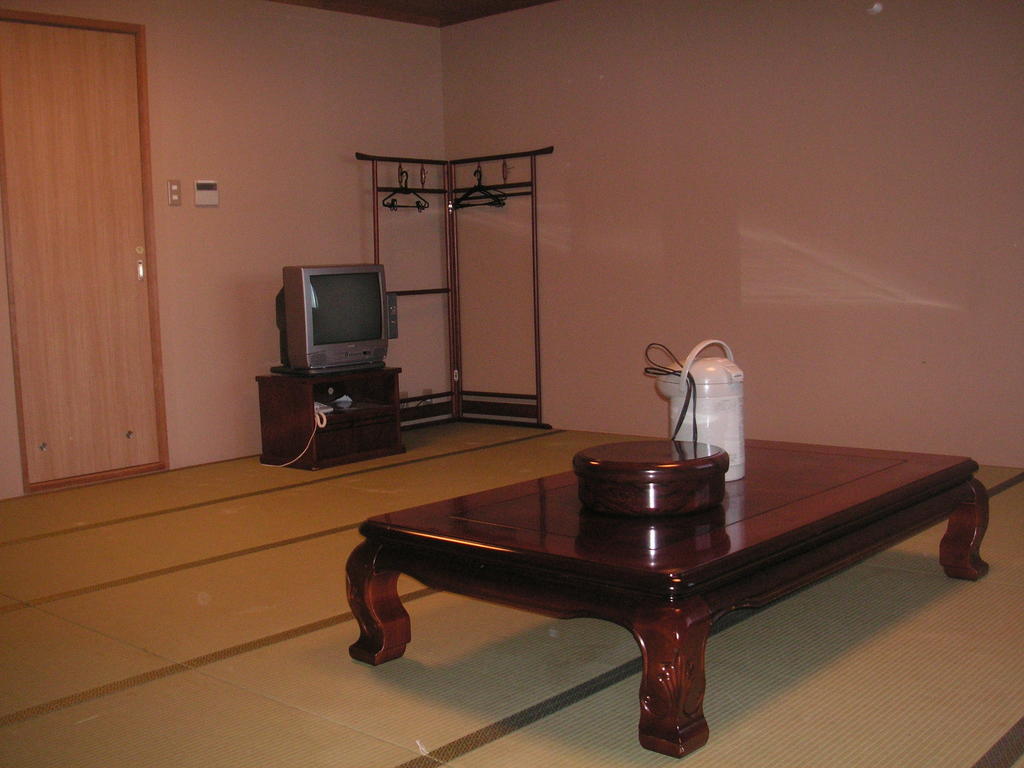 Yu Paradise Sakura Hotell Sakura  Rum bild